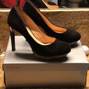 Dressy shade heels